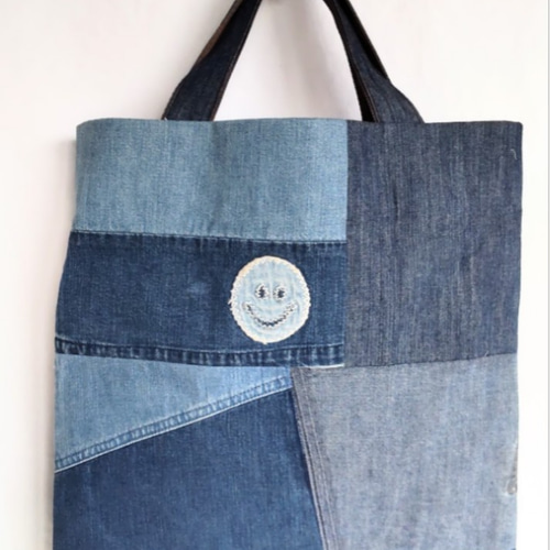 895 tatdwtg大きめデニムリメイクバック　ハンドメイド2点 デニムリメイク トートバッグ フリンジデニム #デニムリメイク #トート