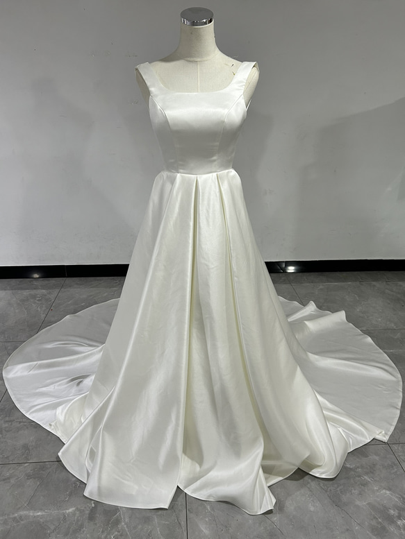 フランス風 スクエアネック ウエディングドレス Aライン くるみボタン ノースリーブ 花嫁 妊婦 拳式 1枚目の画像