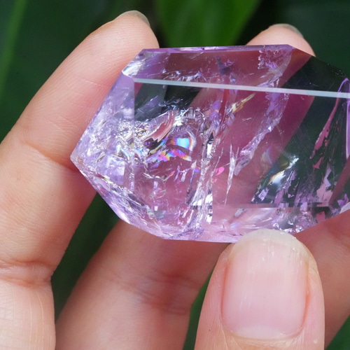 レインボー☆アメジスト原石s1111 天然石 Funky garuda stone 通販