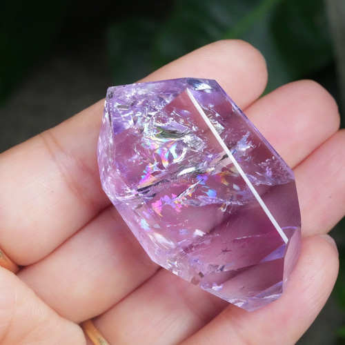 レインボー☆アメジスト原石s1111 天然石 Funky garuda stone 通販