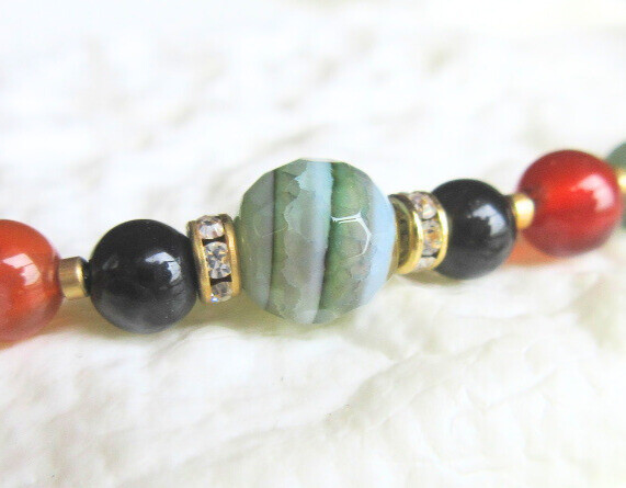 【B31】　スーパーオーラ　ネックレス　希少　逸品　天然石　天然石ビーズアクセサリー