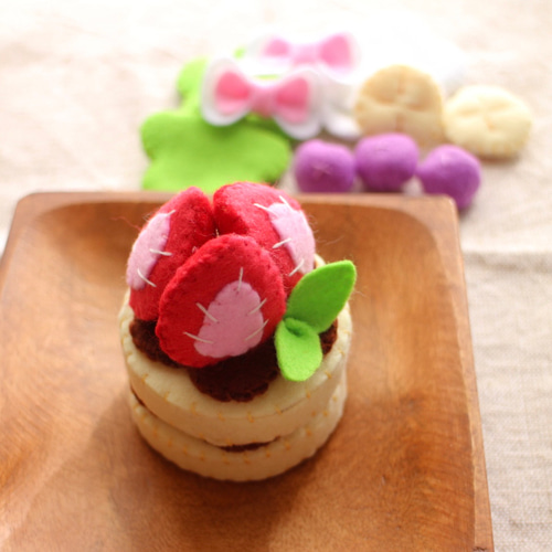 フェルトままごと＊ケーキセット＊ ケーキ屋さん おままごと おもちゃ