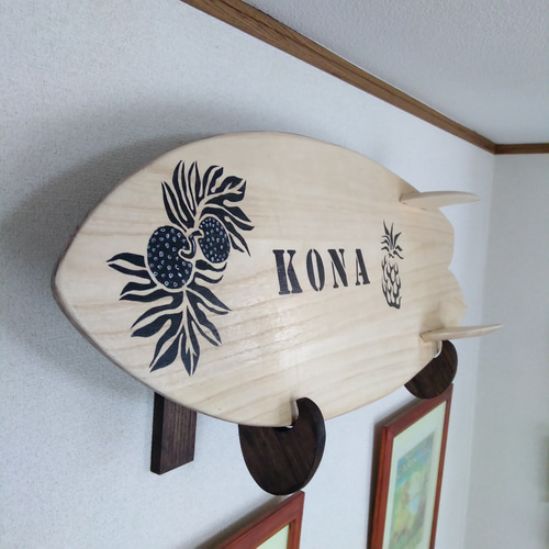 サーフボードオブジェ（Honolulu） タペストリー・壁掛け kona