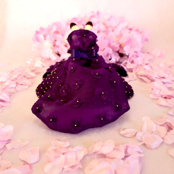 699  着せ替えお着物〈お姫様用〉十二単 【薄絹】紫色地に花飾り付きかさね　お花飾り付き高襟型裳 15枚目の画像