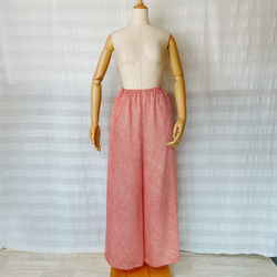 着物リメイク、赤の絞り、ワイドパンツ、ワイドフレアパンツ、サイズ M、丈つめ無料 1枚目の画像