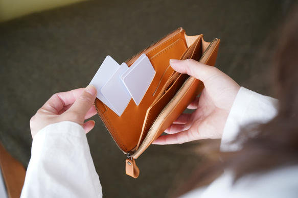 パッと小銭が出せる「小さな長財布」 coinde.motto ネイビー 小さな長財布