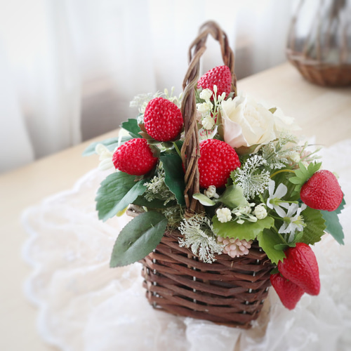 プリザーブドフラワーハー♡イチゴのペアバスケット♡