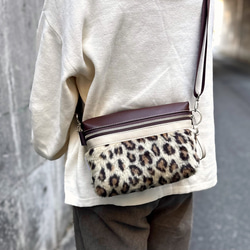 秋色カフェオレブラウン ヒョウ柄ファー×エコレザー　クロスボディバッグ ミニショルダーバッグ 斜め掛けポシェット 5枚目の画像