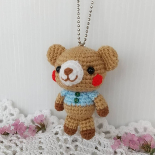 ねこまま⭐︎手編みクマのあみぐるみ かぼちゃ付き 茶色クマさんの編みぐるみキーホルダー あみぐるみ nakamo 通販