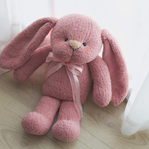 薄いピンク色のくまちゃん アーティストベア 海外作家様 熊 ハンドメイド 楽しいくま ぬいぐるみ アーティストベア テディベア 海外作家様