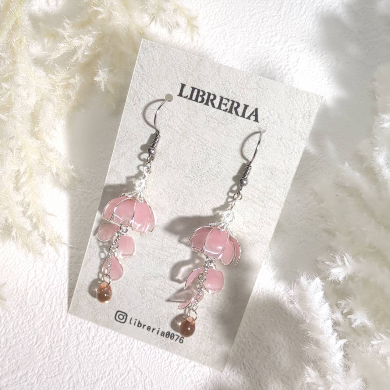 ディップアート＊花くらげ＊秋桜クラゲのピアス（イヤリング