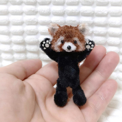 モールアート 威嚇ポーズのレッサーパンダ ぬいぐるみ sayuu 通販