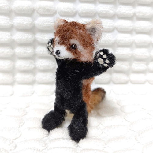 モールアート 威嚇ポーズのレッサーパンダ ぬいぐるみ sayuu 通販