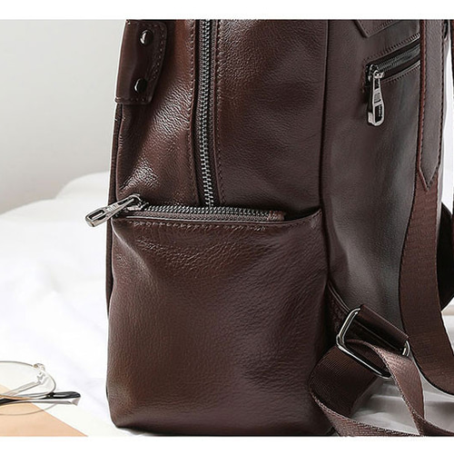 オールレザー　本革リュック　バックパック　大容量　① オールレザーリュック バックパック 本革 大容量 ポケット多数