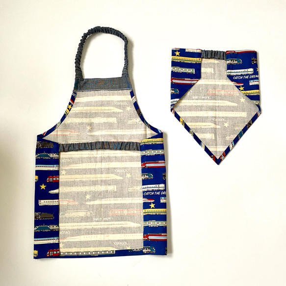 電車柄☆100〜110こどもエプロン、三角巾、巾着3点セット 3枚目の画像