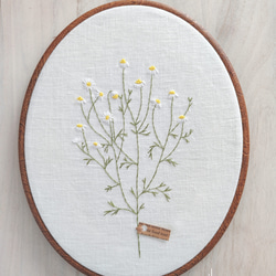 再販【送料無料】カモミール刺繍＊アンティーク刺繍枠 ドライ