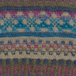段染め糸の編込み模様とすべり目模様のセーター 3枚目の画像