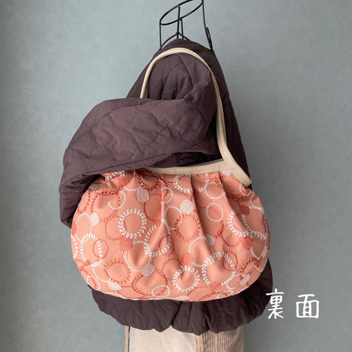 コロンと可愛いショルダーグラニーバッグ ボタニカルサークル刺繍
