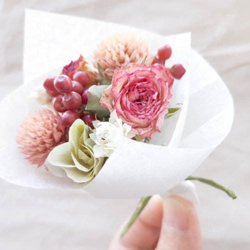 ドライフラワーミニブーケ ピンク系 置くだけで可愛く飾れる花束