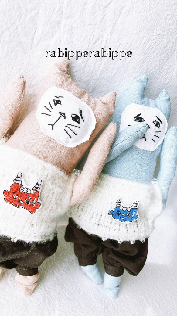 こまり顔猫　ぬいぐるみ　節分　鬼　刺繍  1匹 パステルブルー　羊毛　恵方巻き付き　rabippe 9枚目の画像