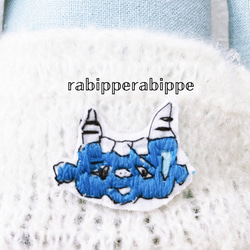 こまり顔猫　ぬいぐるみ　節分　鬼　刺繍  1匹 パステルブルー　羊毛　恵方巻き付き　rabippe 8枚目の画像