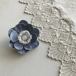 アネモネの布花ミニコサージュ 1枚目の画像
