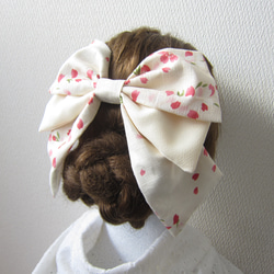 髪飾り　リボン　白桜✿　ウエディング　成人式　卒業式　着物　袴　振袖　 1枚目の画像