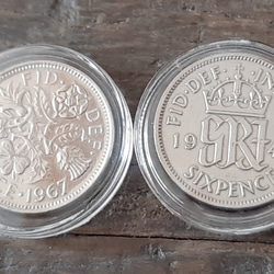 幸せのシックスペンス イギリス 2枚セット ラッキー6ペンス 本物古銭英国コイン  美品です 19.5mm 2.8g 2枚目の画像