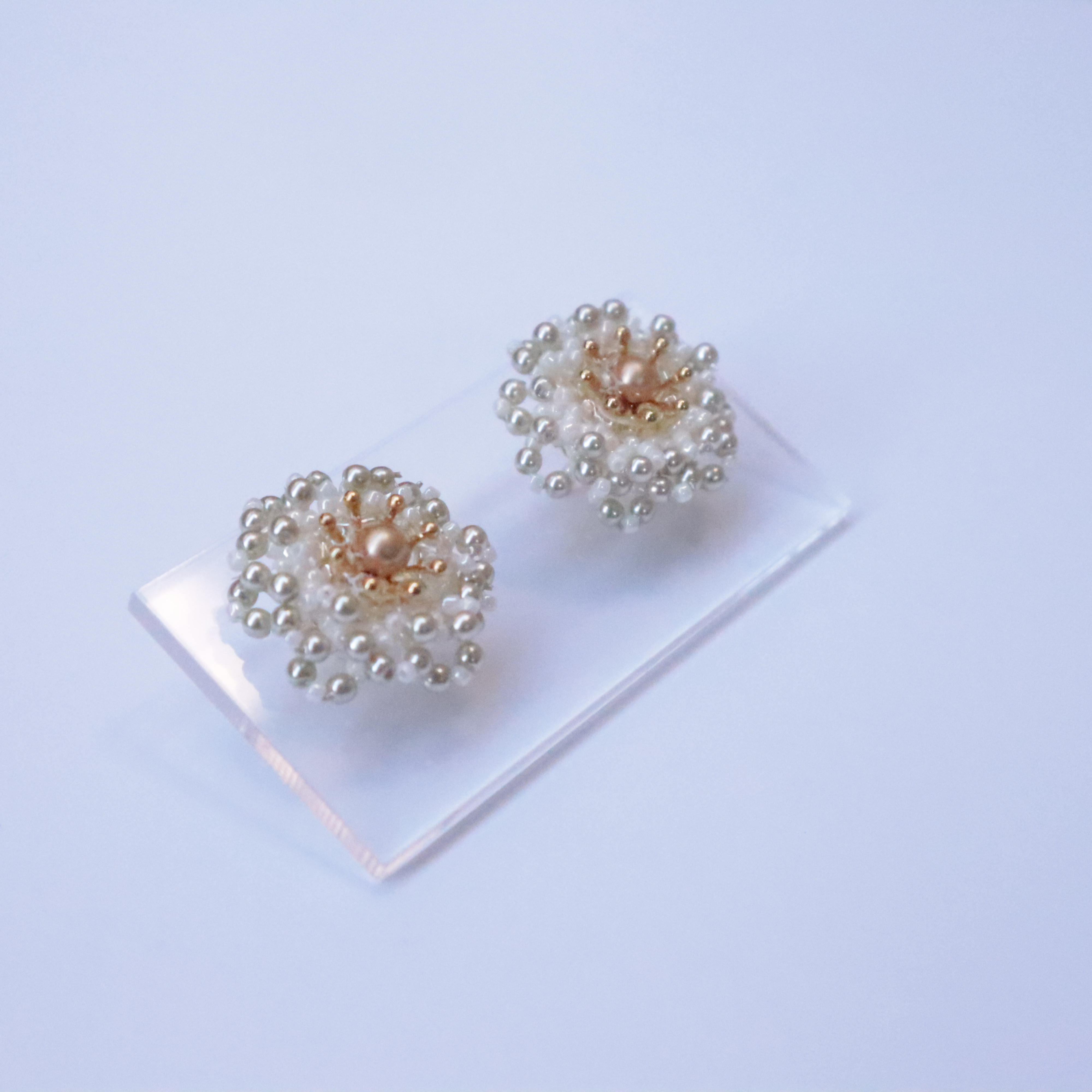 #009 イヤリング/ピアス #パール #上品 #お呼ばれ #花 #ビーズ #春色 #フォーマル