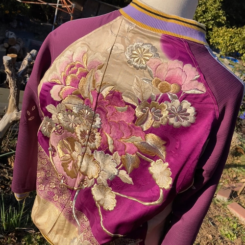 着物リメイク  振袖スカジャン  ブルゾン 着物リメイクスカジャン リバーシブル 振袖リメイク 牡丹の花
