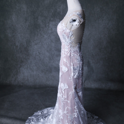 ウェディングドレス  ピンク  贅沢な小花総レース  マーメイドライン  ノースリーブ  披露宴/結婚式 2枚目の画像