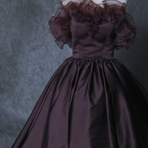 カラードレス ブラウン オフショルダー 編み上げ 光沢サテン