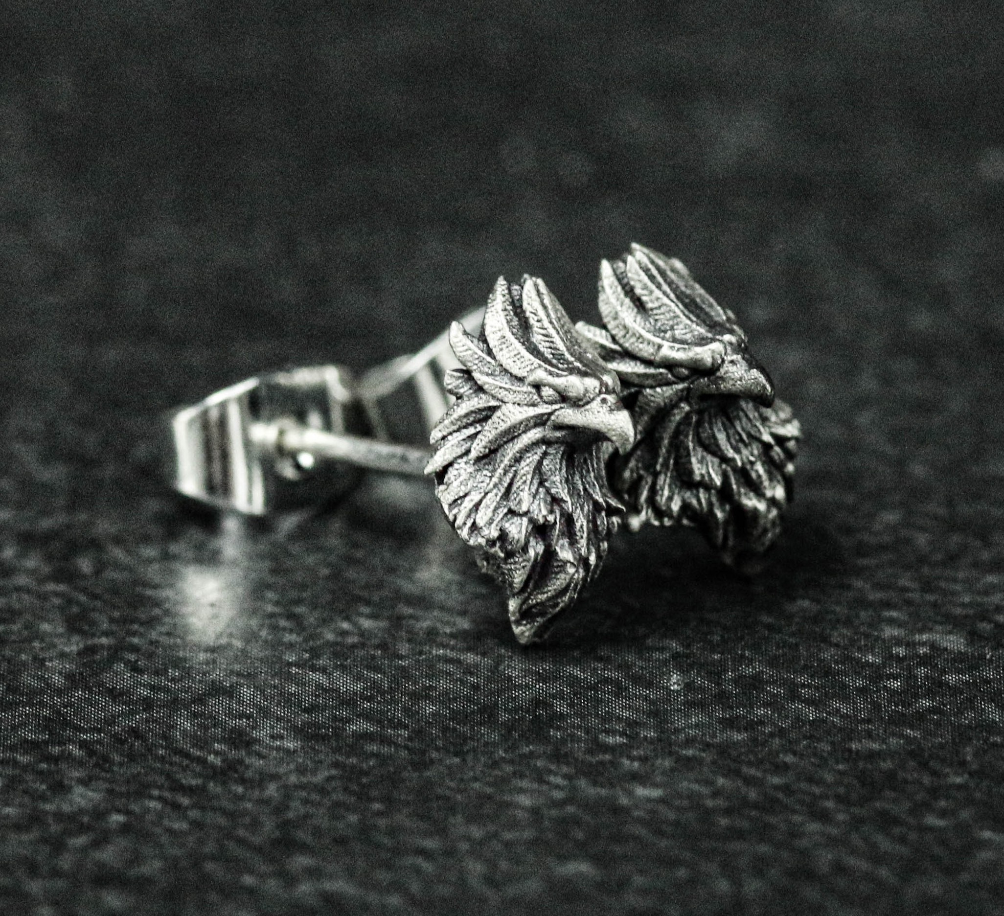 イーグルヘッドシルバーピアス 酸化銀 動物 メンズジュエリー ワイルドイーグルジュエリー ヒップホップヴィンテージシルバ