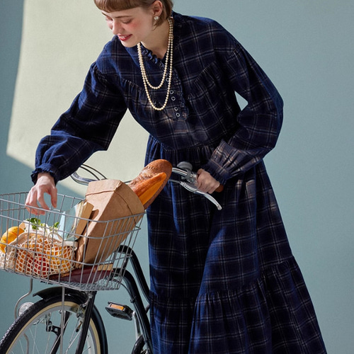 首元フリル 長袖ワンピース ロングワンピース ワンピース hellodream  