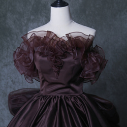 カラードレス ブラウン オフショルダー 編み上げ リボン 光沢サテン アンティークなドレス ブライダル 5枚目の画像