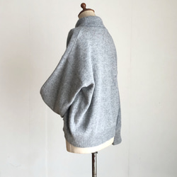 ヘザーグレーのハイネックセーター アンゴラ混ウール100% 5枚目の画像