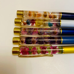 【値下げ特別価格】おしゃれ可愛い素敵なハーバリウムボールペン5本セット☆ギフト☆母の日 2枚目の画像