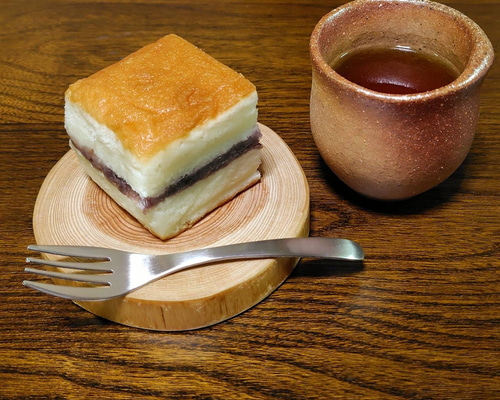 ひのき輪切りのお皿 直径12cm前後 厚み2cm 木材・板 切り株べあり
