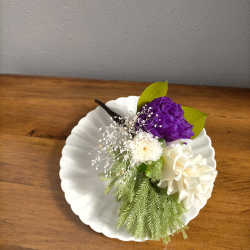 仏花　御供え花　造花　クレマチス、百合、トルコキキョウアレンジ Amazon｜菊 カーネーション トルコキキョウ しきみ(樒)付き 造花