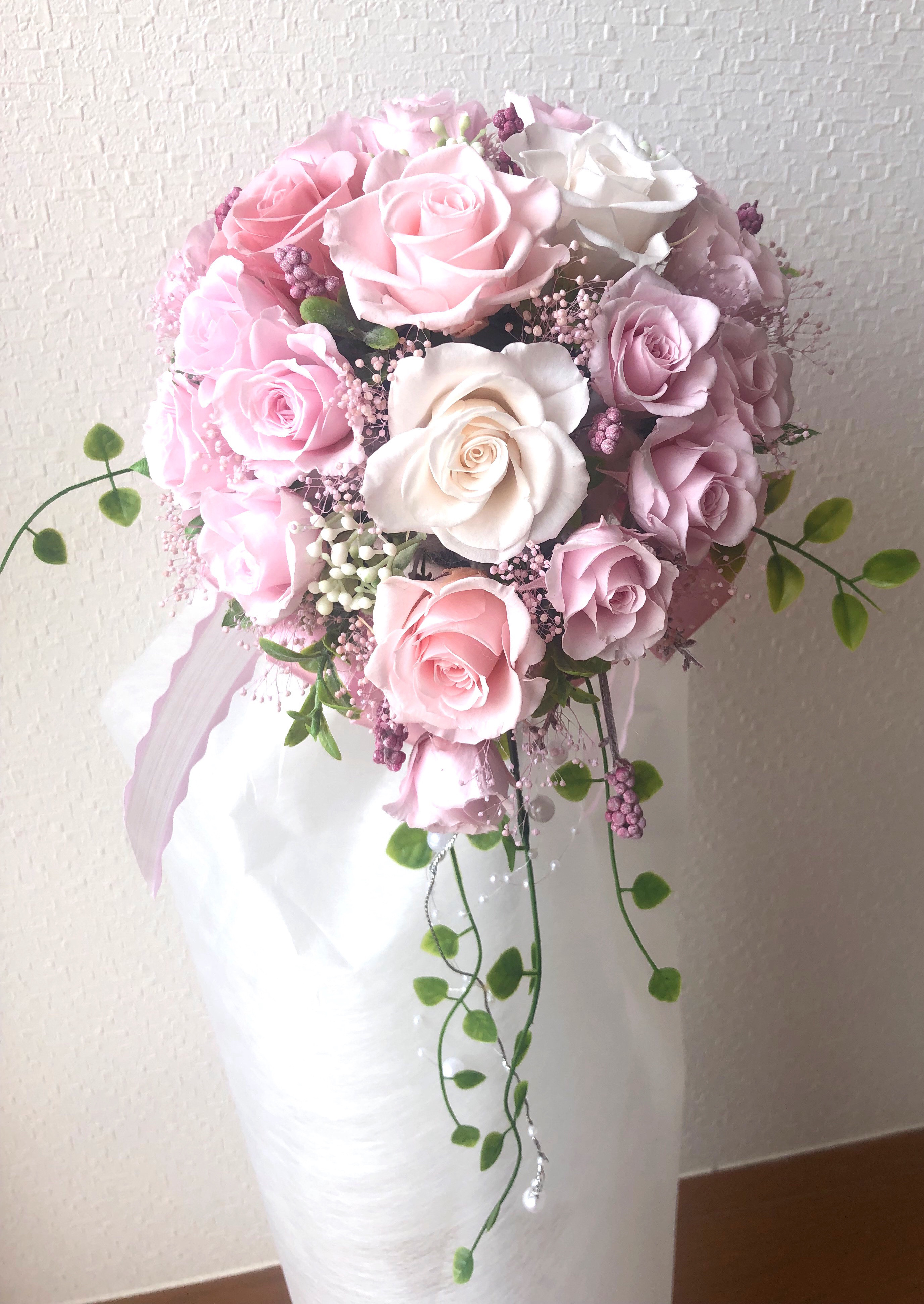 プリザーブドフラワーキャスケードブーケ