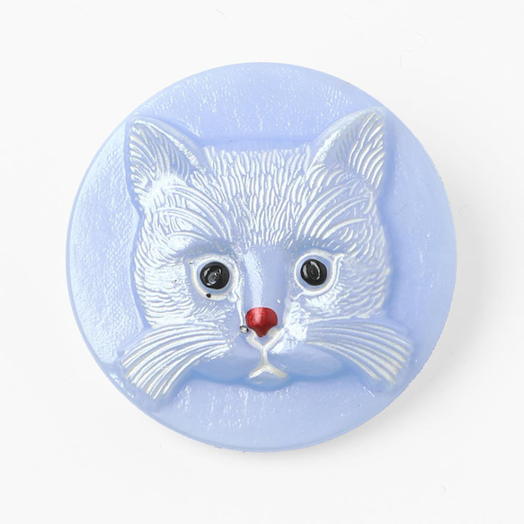 ガラスボタン 2.8cm 水色・白猫 1枚目の画像