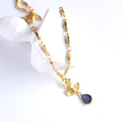 [僅剩 2 件] Flower Charm AAA 堇青石 18K 鍍金框架醫用不鏽鋼項鍊 第4張的照片