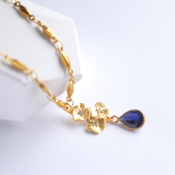 [僅剩 2 件] Flower Charm AAA 堇青石 18K 鍍金框架醫用不鏽鋼項鍊 第6張的照片