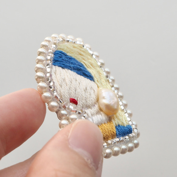 ✳︎ 真珠の耳飾りの少女 フェルメール ✳︎ ビーズ 刺繍 ブローチ 4枚目の画像