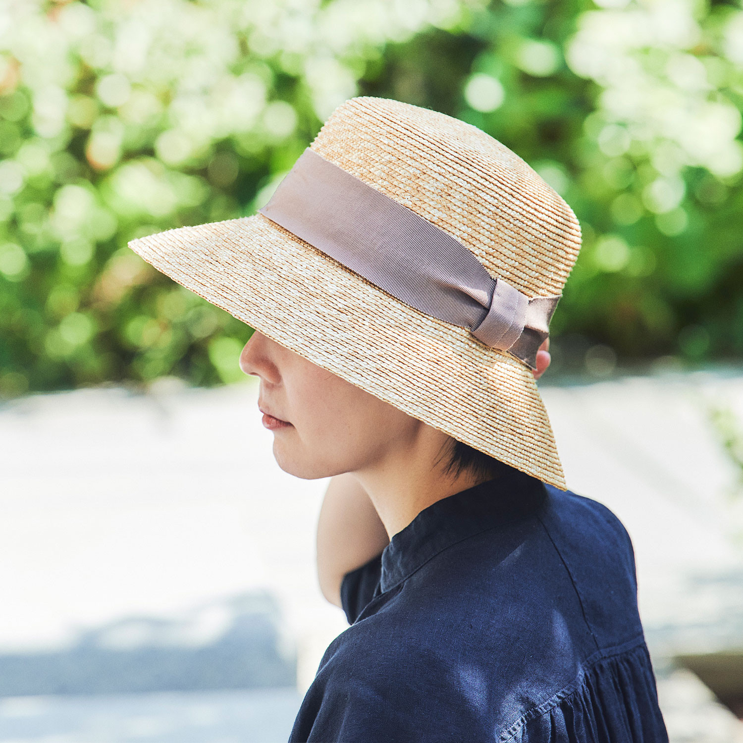 アニカ Anika 麦わら 女優帽 クラウン浅め グレージュリボン 59cm  [UK-H111-GG-L]