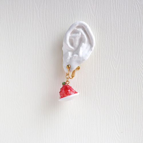 ◇14kgf◇苺シロップ氷柱水晶チャーム