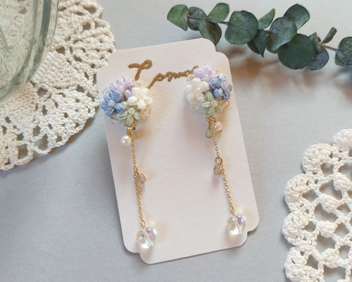 揺れるハートと刺繍糸の花束No.2/イヤリング・ピアス/レース編み