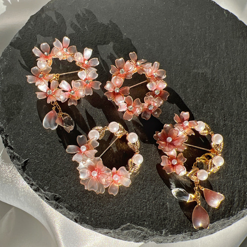 桜 -三分咲- (ピンク)ブローチ/コサージュ 2way 取り外し チャーム付