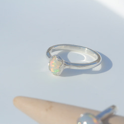 (新作) オパール シルバー 指輪 丸くて可愛い 天然石 1枚目の画像