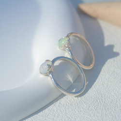 (新作) オパール シルバー 指輪 丸くて可愛い 天然石 2枚目の画像